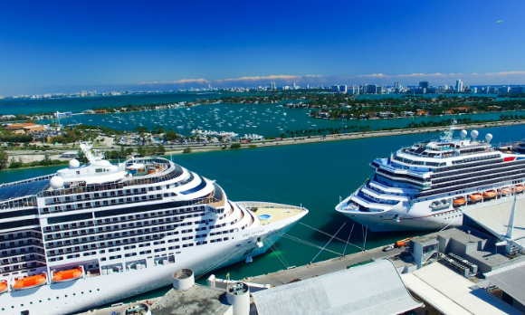E Class Luxury vehicle providing Cruise Terminal Transfer Miami services.